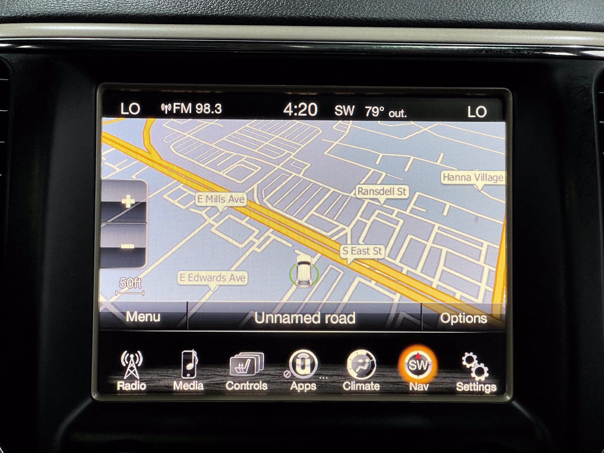 Used 2017 Jeep Grand Cherokee Overland AWD/4WD image 10