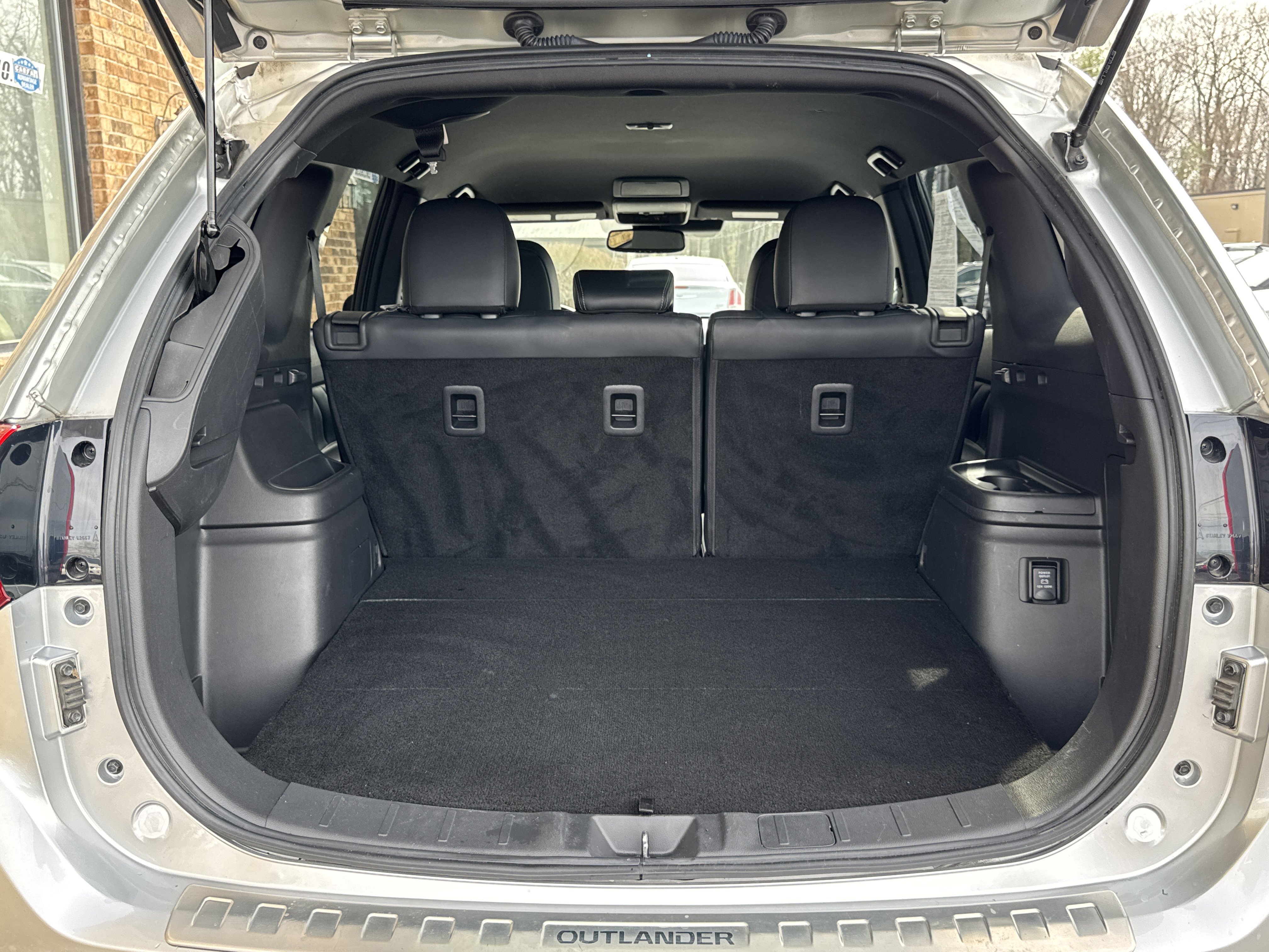 Used 2022 Mitsubishi Outlander SEL image 10