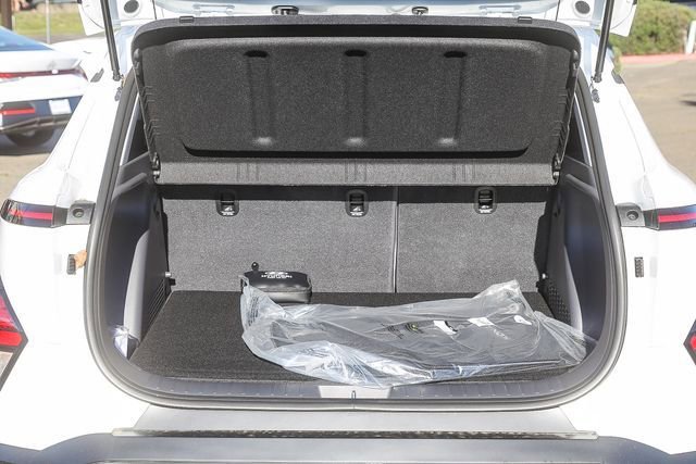 New 2026 Hyundai Kona SEL Premium image 28