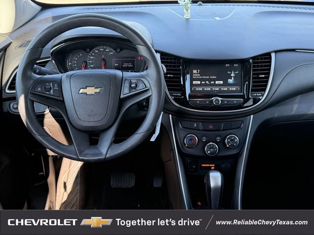 Used 2017 Chevrolet Trax LT FWD image 12