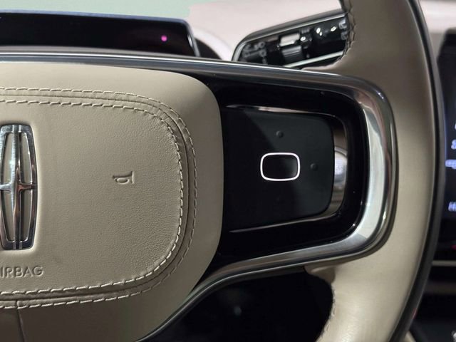 Used 2024 Lincoln Nautilus Reserve w/ Equipment Group 202A image 19