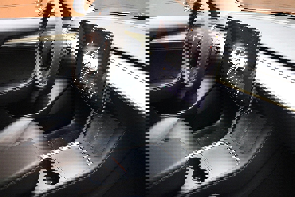 Used 2023 Tesla Model 3 Standard Range RWD image 29