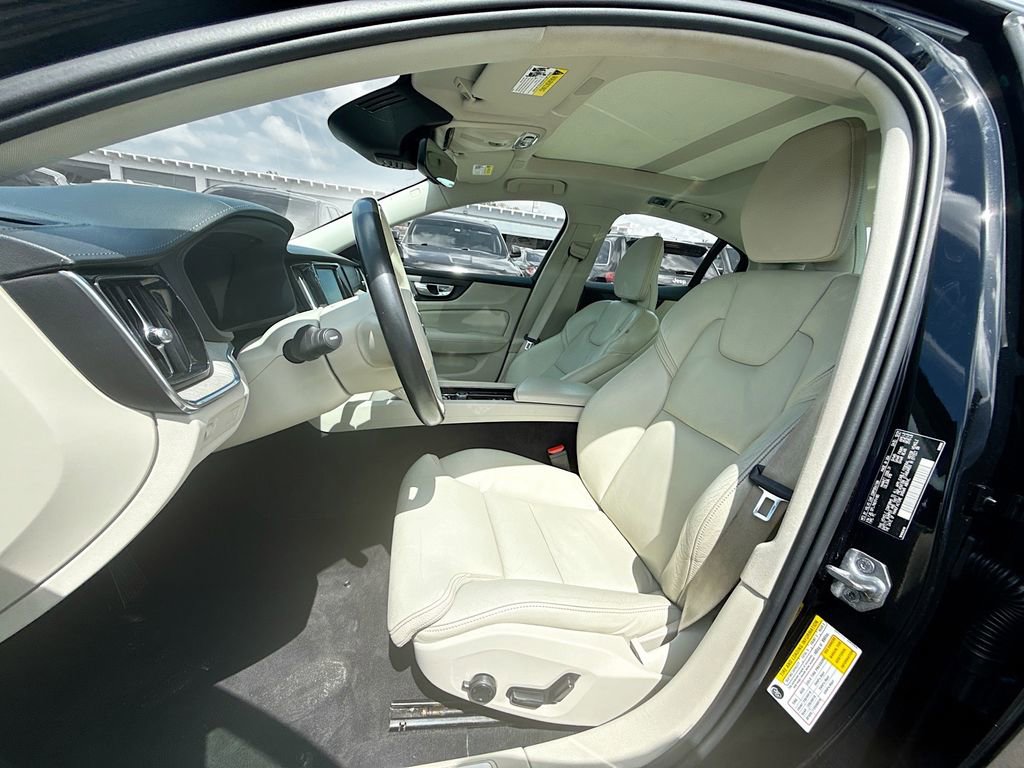 Used 2022 Volvo S60 B5 Inscription FWD image 23