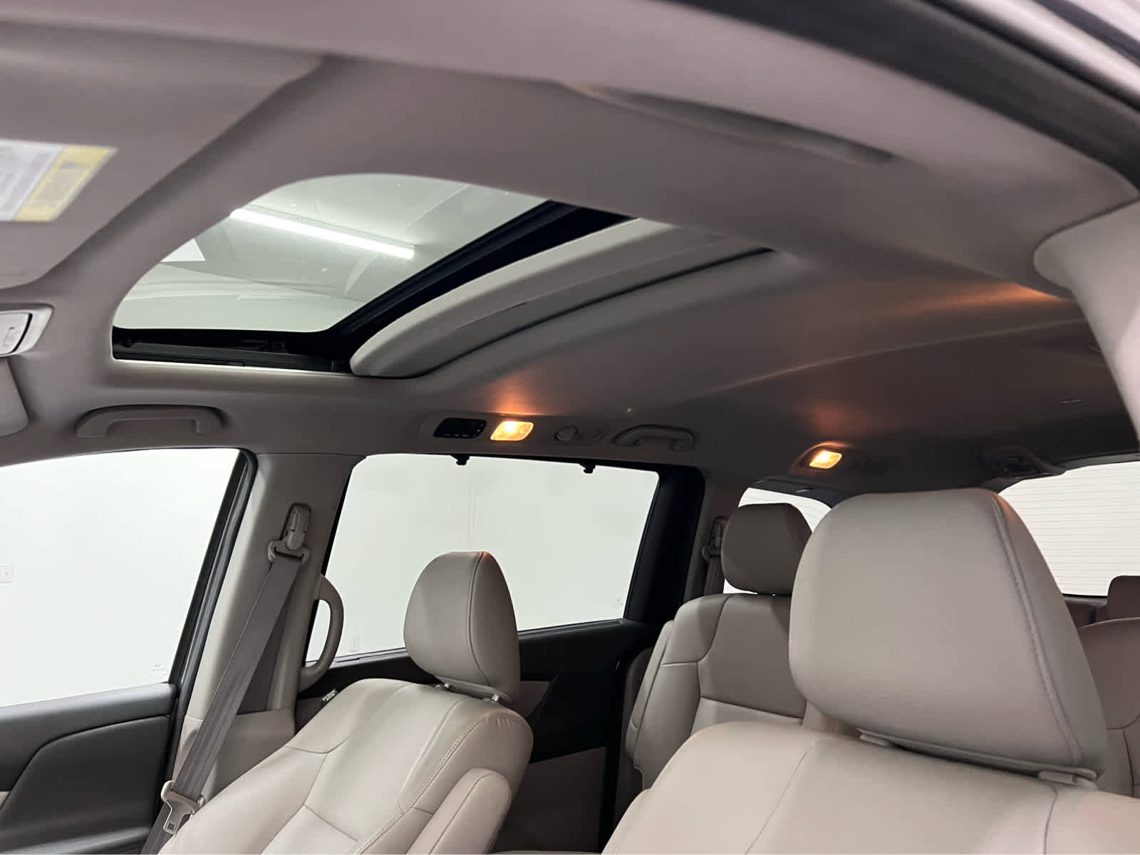 Used 2017 Honda Odyssey EX-L image 12