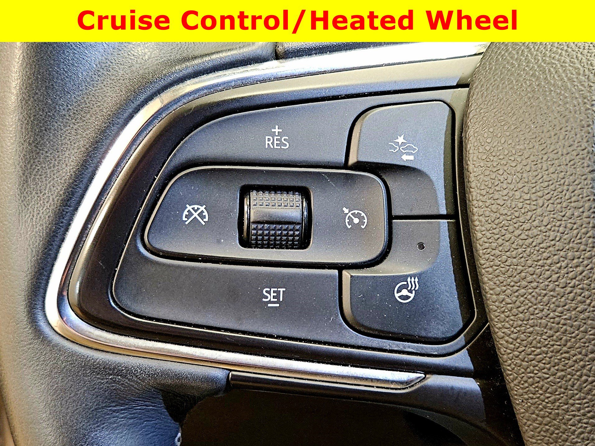 Used 2022 Buick Envision Essence w/ Sport Touring Package image 34