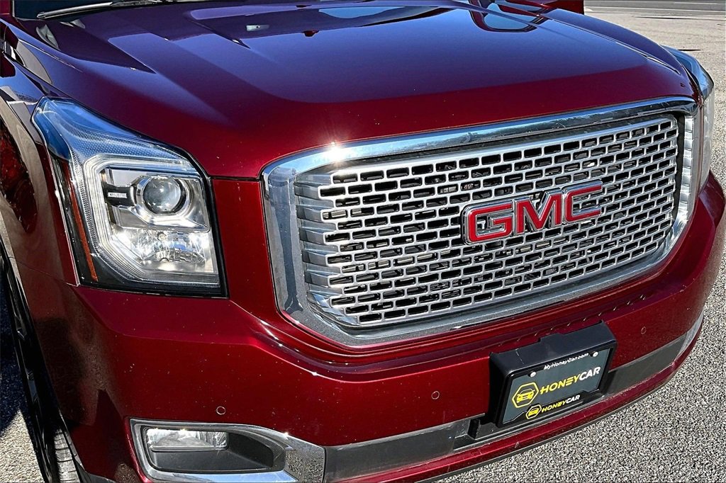 Used 2017 GMC Yukon Denali w/ Open Road Package image 34