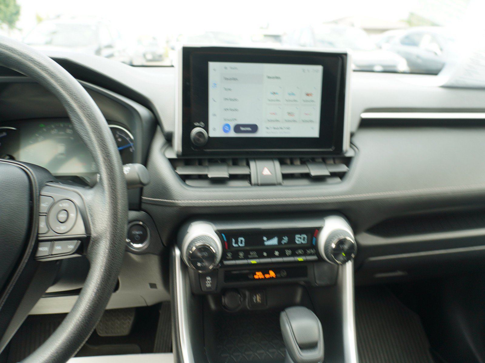Used 2025 Toyota RAV4 XLE w/ Convenience Package AWD/4WD image 17