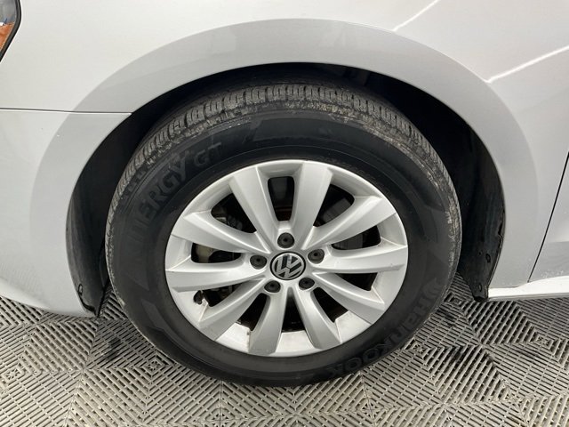 Used 2014 Volkswagen Passat Wolfsburg Edition image 29