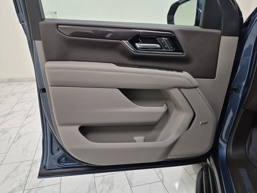 New 2026 GMC Yukon XL Elevation w/ LPO, Floor Liner Package image 23