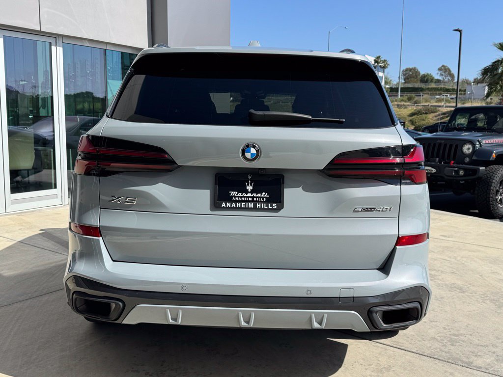 Used 2024 BMW X5 sDrive40i w/ M Sport Package RWD image 6