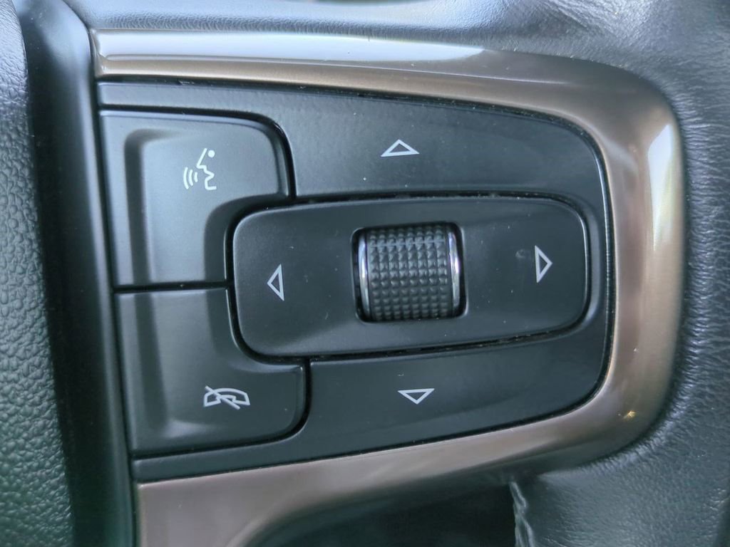 Used 2019 Chevrolet Silverado 1500 High Country w/ Technology Package image 28