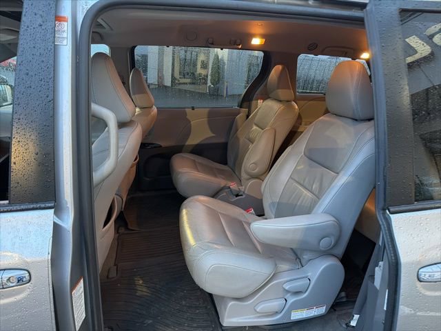 Used 2015 Toyota Sienna XLE w/ XLE Navigation Package image 6