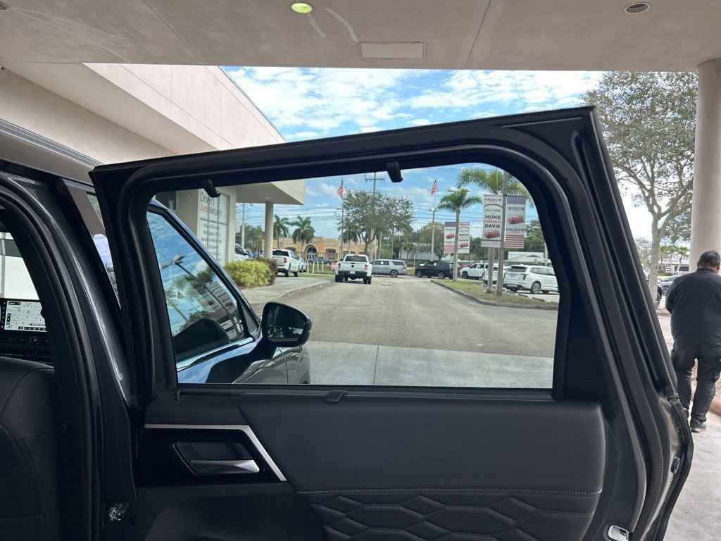 New 2026 Mitsubishi Outlander AWD image 33