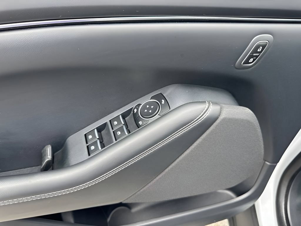 Used 2023 Ford Mustang Mach-E Select RWD image 26