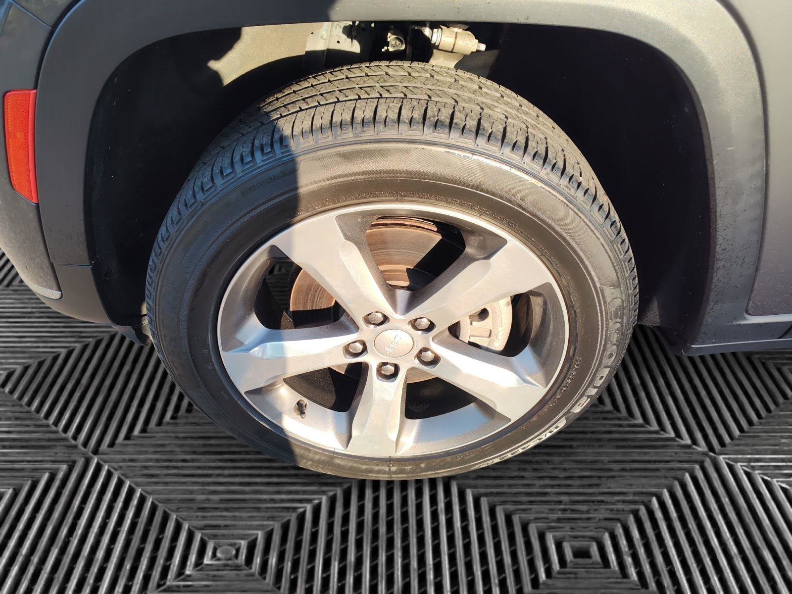 Used 2021 Jeep Grand Cherokee L Limited w/ Trailer Tow Group (B) AWD/4WD image 14