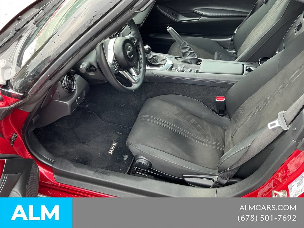 Used 2025 MAZDA MX-5 Miata Club RWD image 8
