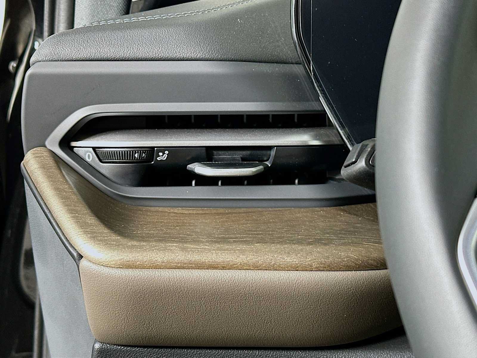 New 2025 Audi Q5 Premium Plus AWD/4WD image 10