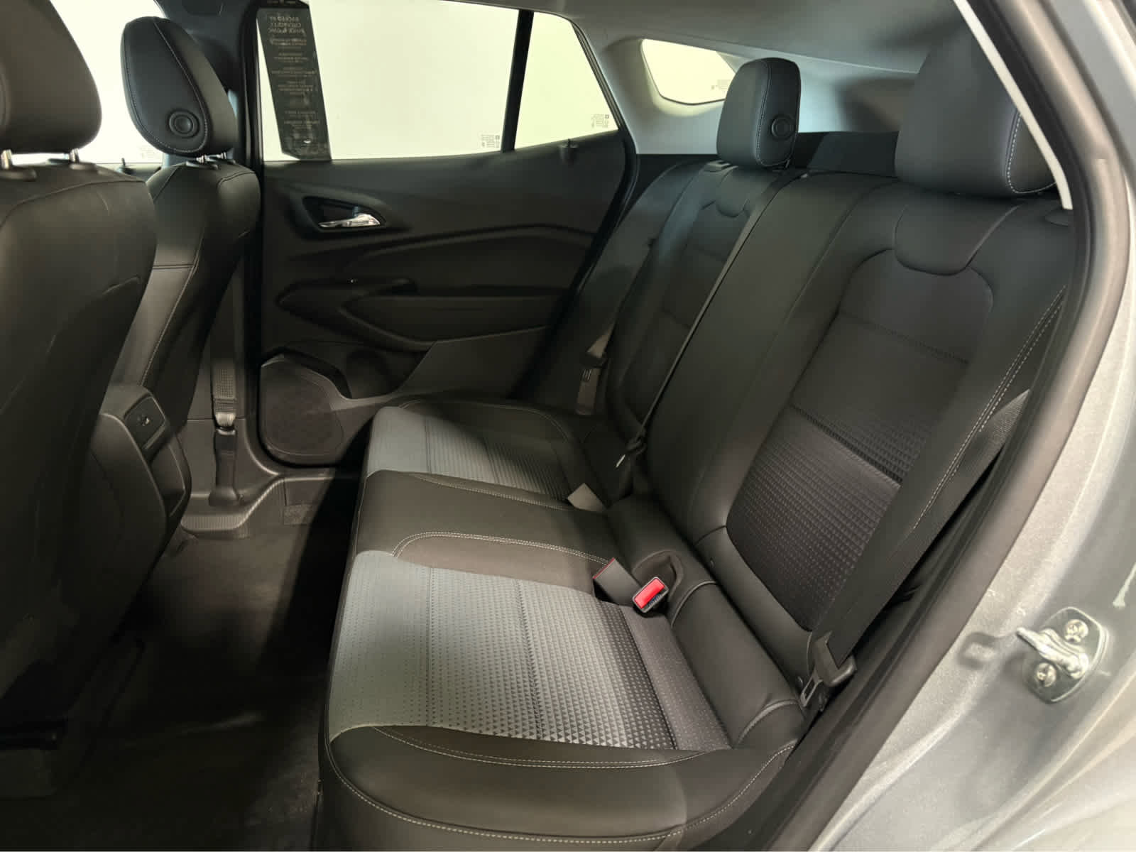 Certified 2025 Chevrolet Trax LT w/ LT Convenience Package image 13