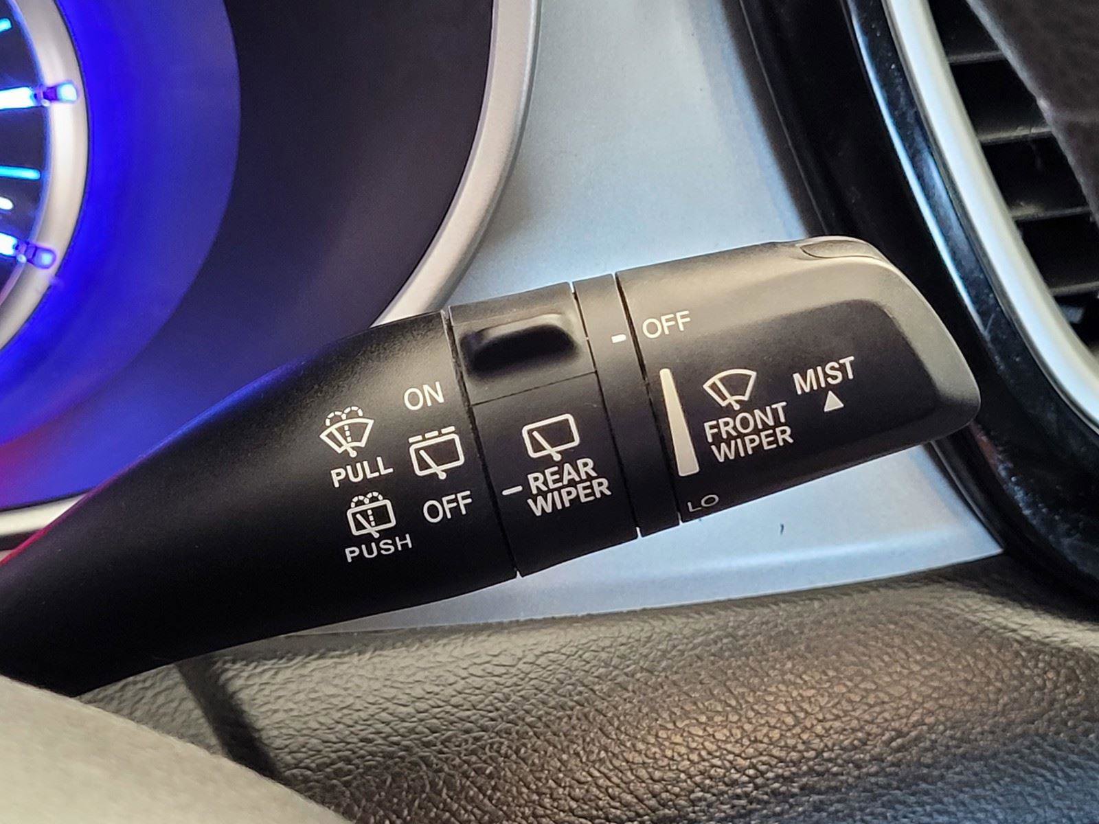 Used 2018 Chrysler Pacifica Touring Plus image 33