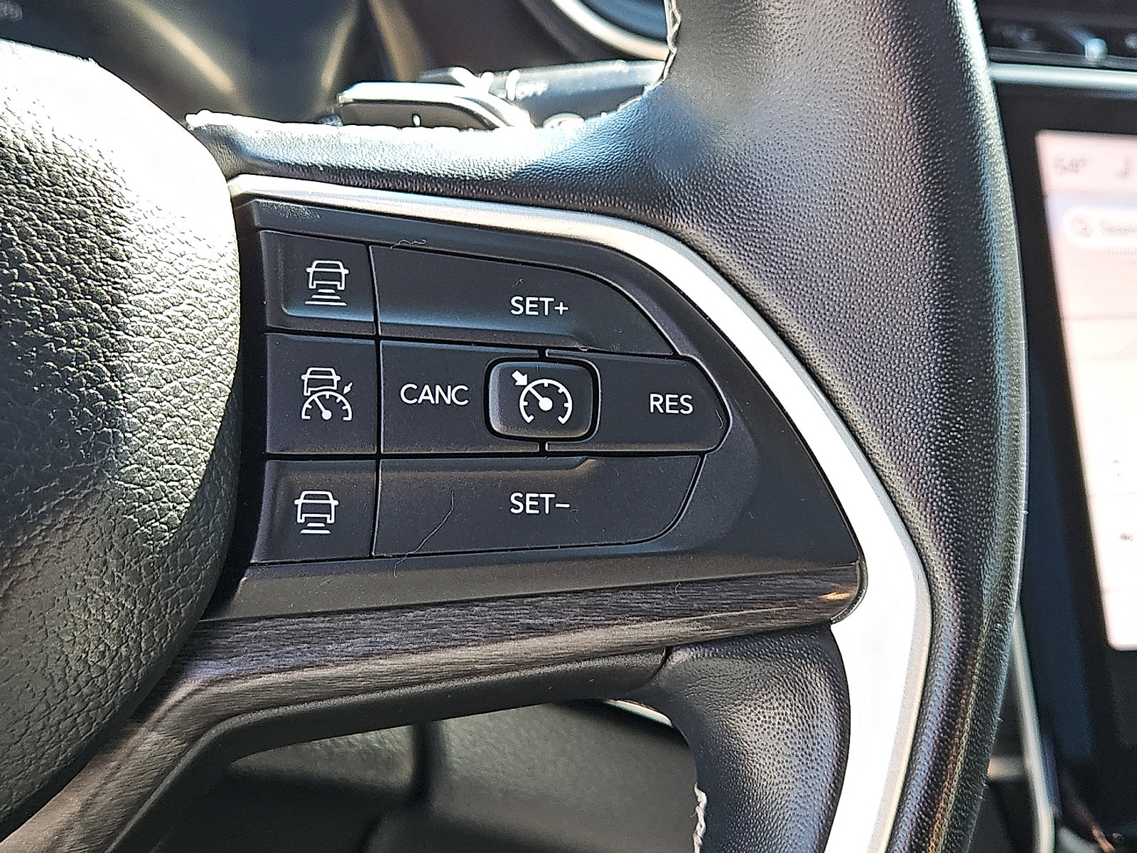 Used 2022 Jeep Grand Cherokee L Limited image 25