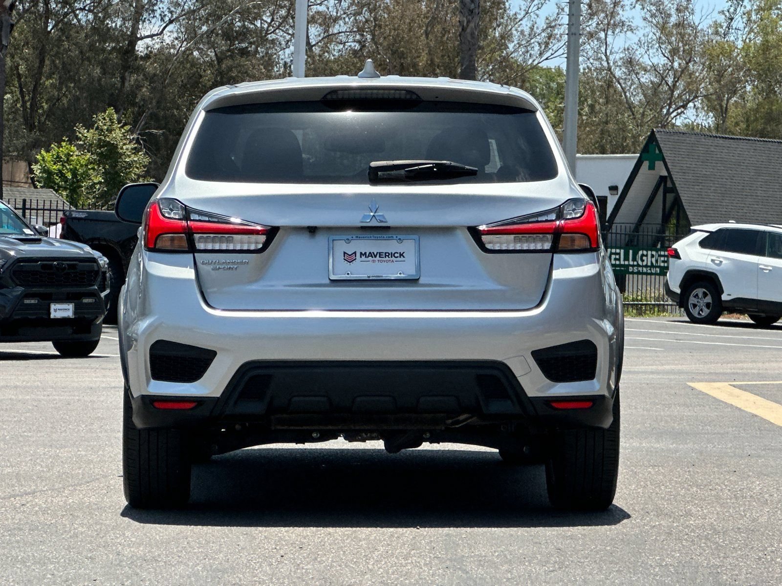 Used 2024 Mitsubishi Outlander Sport ES AWD/4WD image 4