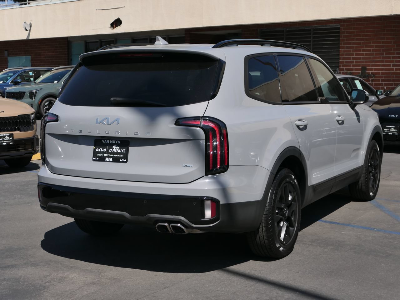 Used 2024 Kia Telluride SX Prestige X-Pro AWD/4WD image 2