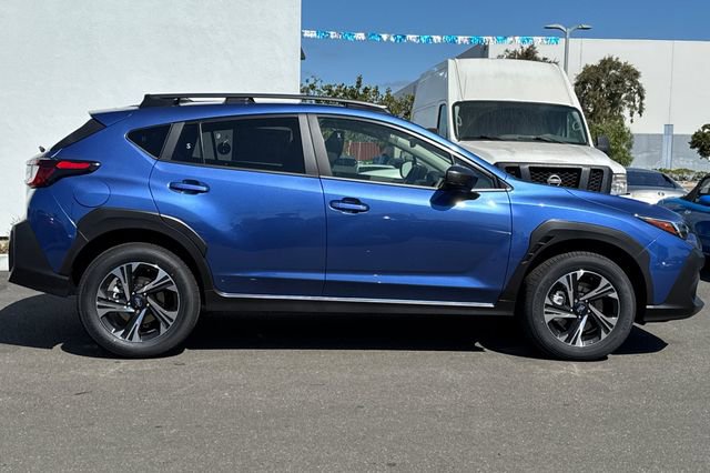 Certified 2025 Subaru Crosstrek 2.0i Premium image 3