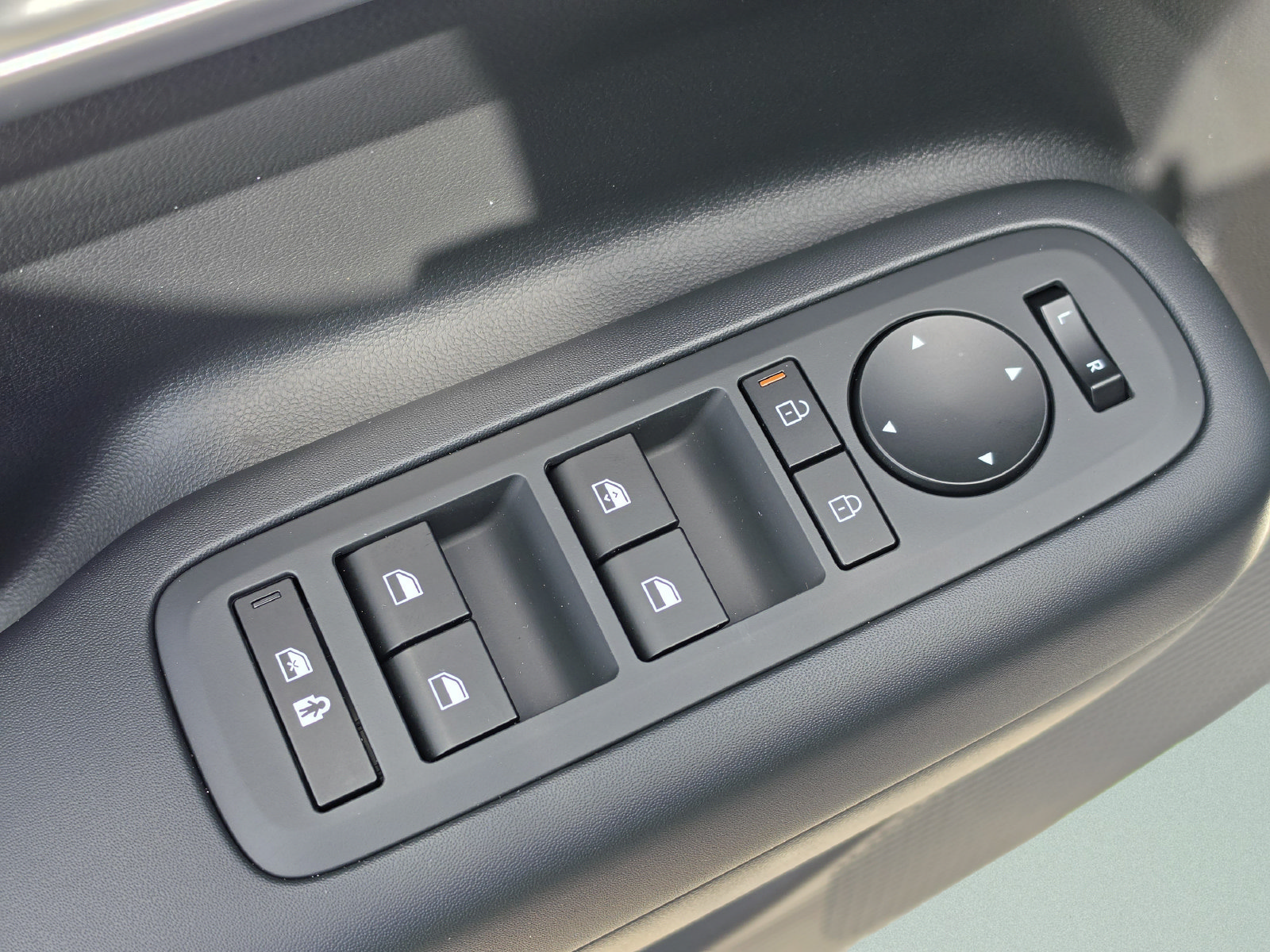 New 2027 Hyundai Santa Fe SE FWD image 21