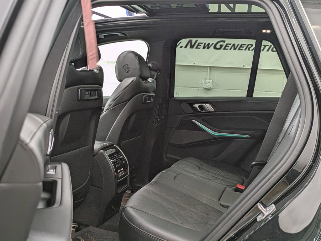 Used 2023 BMW X5 xDrive40i w/ Premium Package image 24