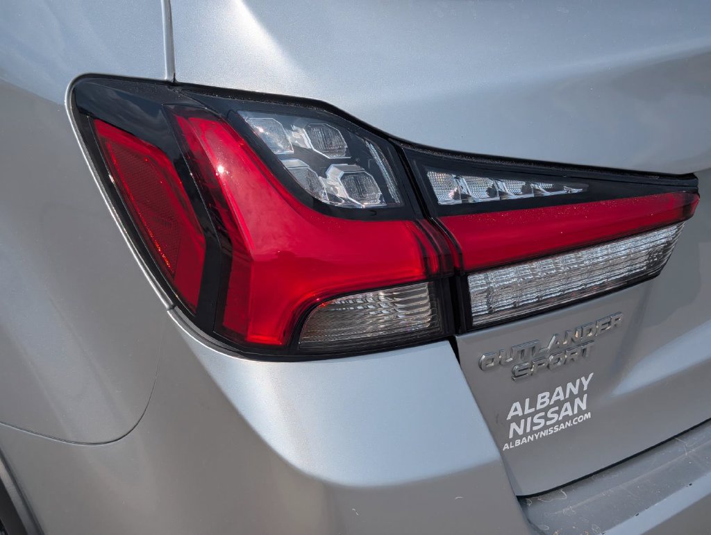Used 2024 Mitsubishi Outlander Sport SE AWD/4WD image 11