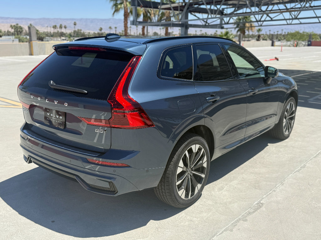 New 2026 Volvo XC60 B5 Plus w/ Climate Package PRO AWD/4WD image 7
