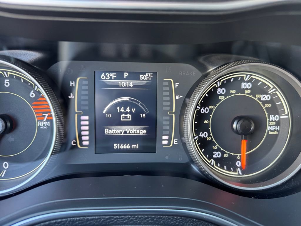 Used 2020 Jeep Cherokee Latitude Plus w/ Cold Weather Group AWD/4WD image 24