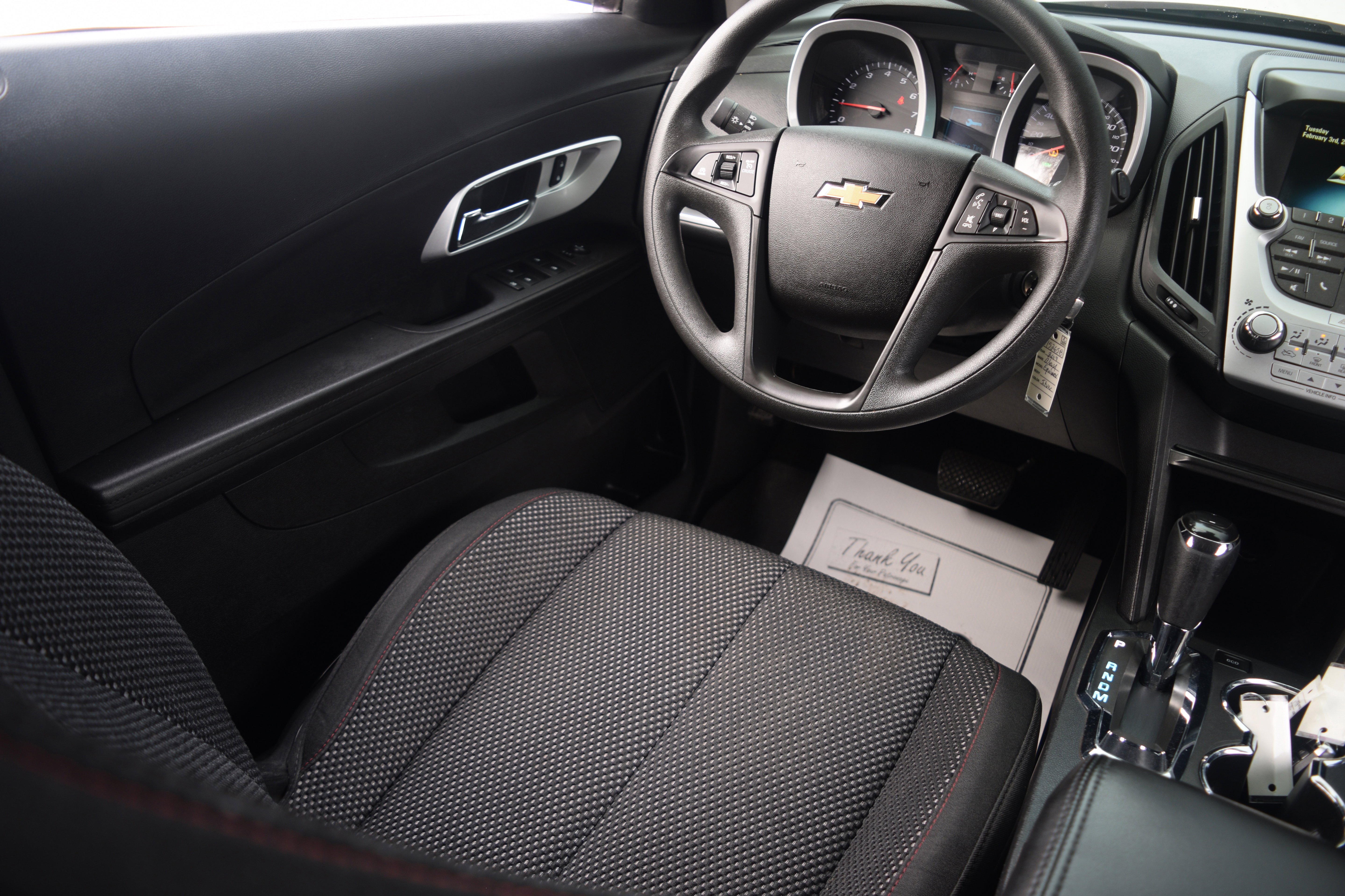 Used 2017 Chevrolet Equinox LS image 2