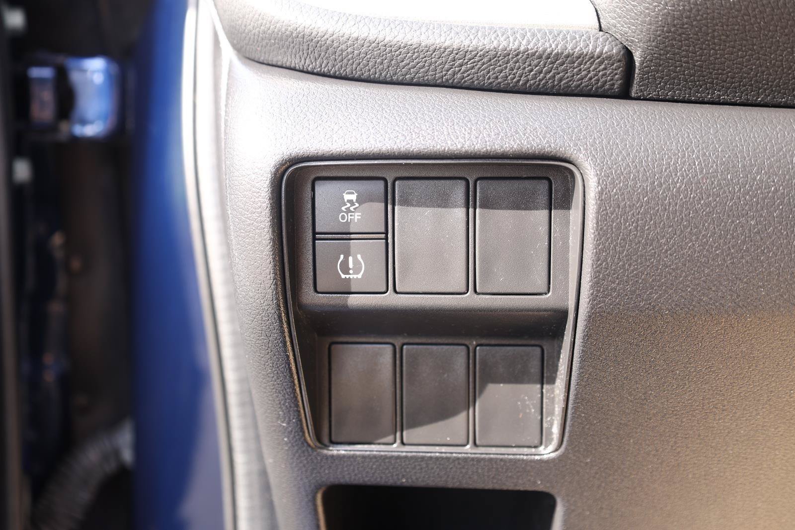 Used 2019 Honda CR-V LX image 25