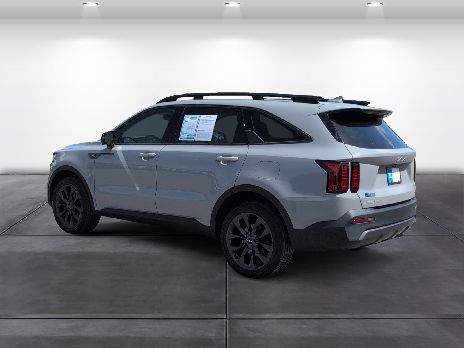 Used 2023 Kia Sorento X-Line EX image 3