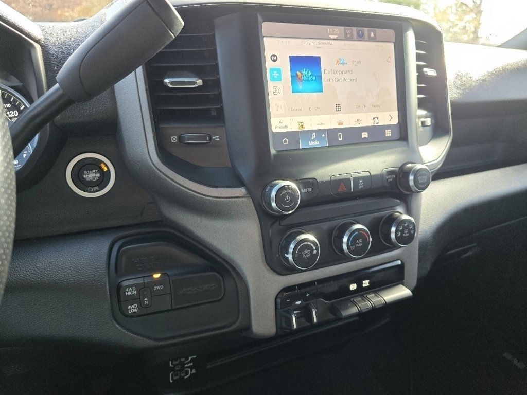 Used 2024 RAM 2500 Tradesman w/ Chrome Appearance Group image 27