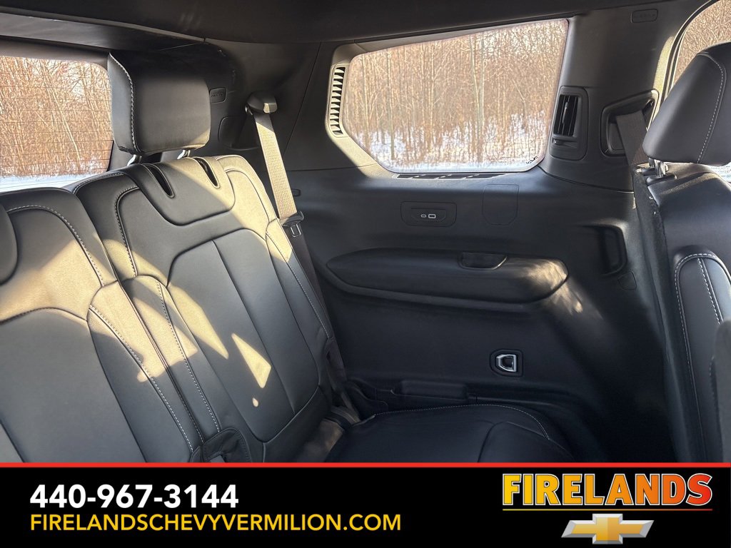 Used 2024 Jeep Grand Cherokee L Limited w/ Black Appearance Package image 42