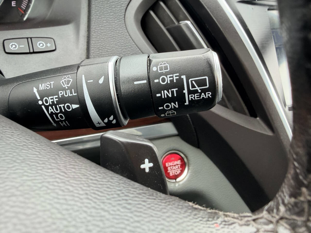 Used 2015 Acura MDX SH AWD w/Tech 4dr SUV w/Techno image 32