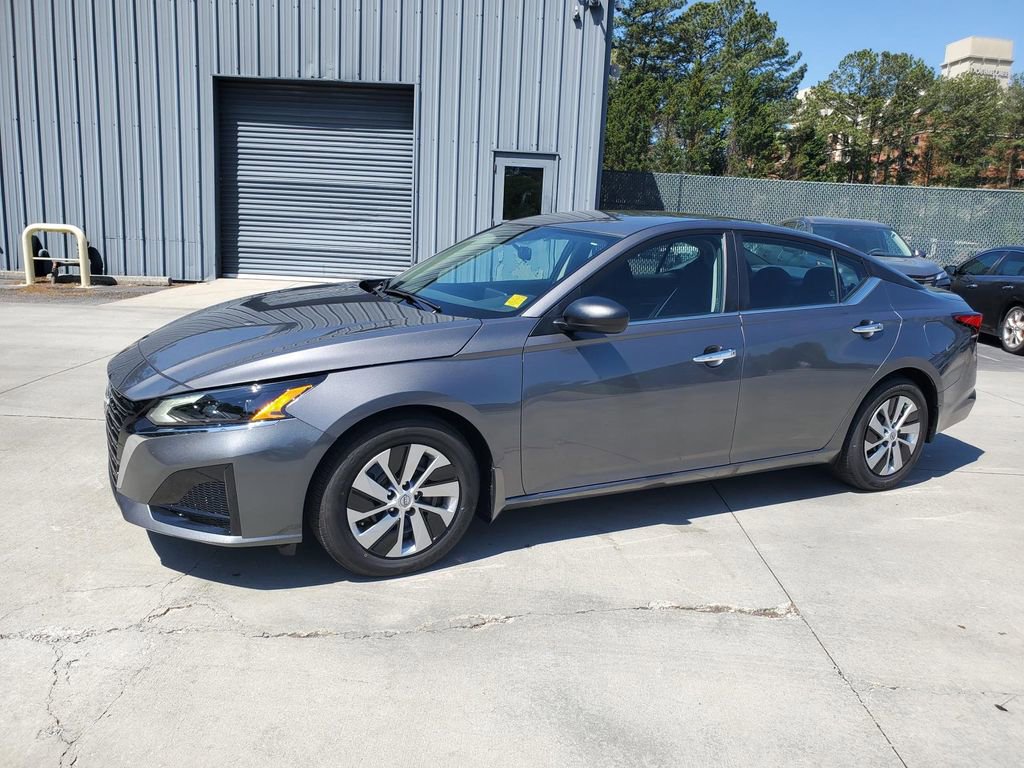 Certified 2025 Nissan Altima 2.5 S image 9