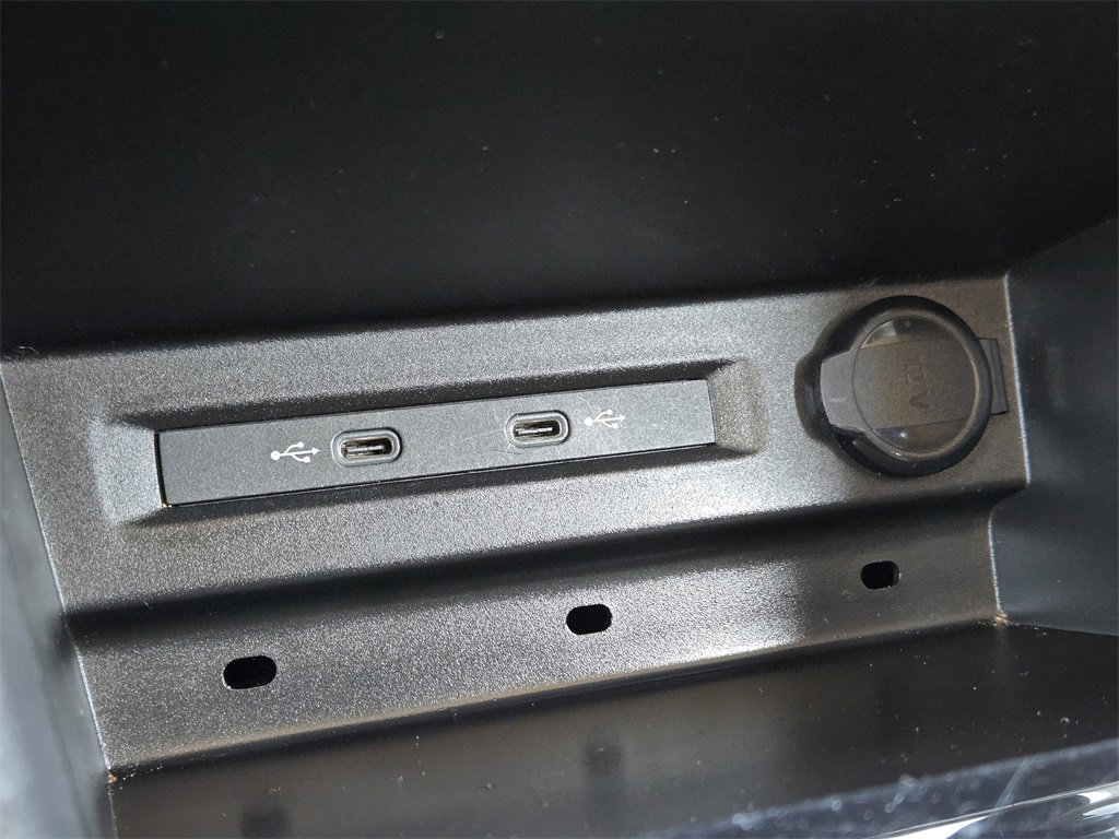 Used 2024 Volkswagen Taos S image 22