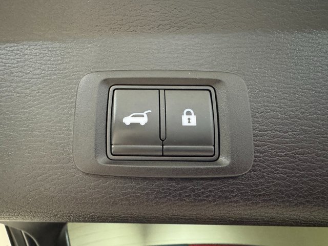 Used 2022 Mitsubishi Outlander SEL image 24