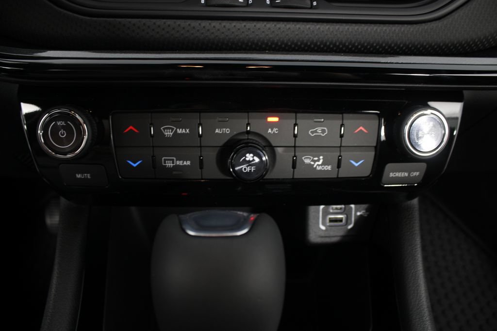 New 2026 Jeep Compass Latitude AWD/4WD image 6