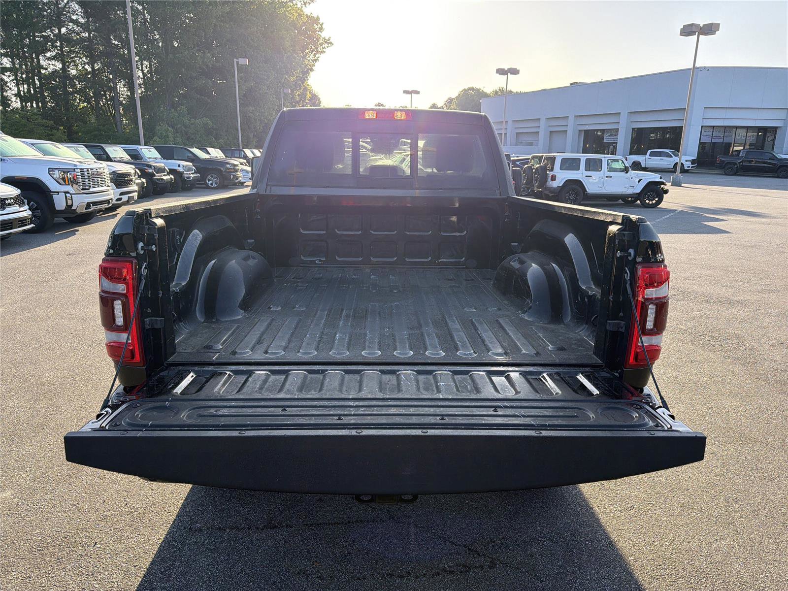Used 2024 RAM 2500 Laramie w/ Safety Group AWD/4WD image 18