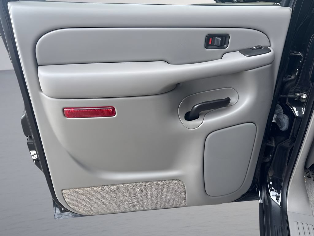 Used 2005 GMC Yukon XL SLT w/ SLT Preferred Equipment Group RWD image 28