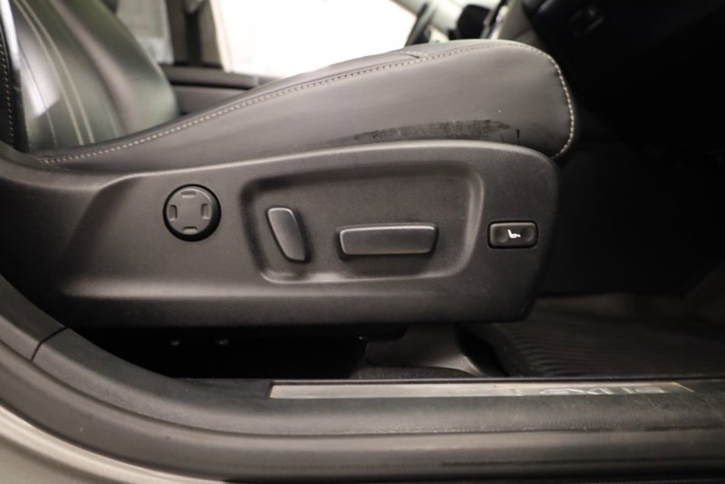 Used 2020 Lexus RX 350L Luxury image 36