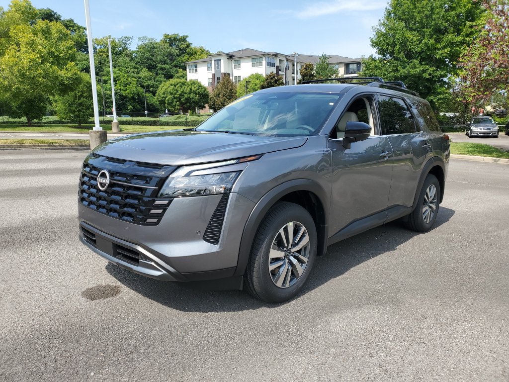 New 2026 Nissan Pathfinder SL FWD image 2