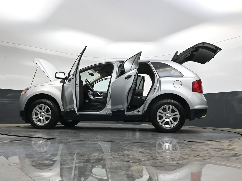 Used 2011 Ford Edge SE FWD image 35