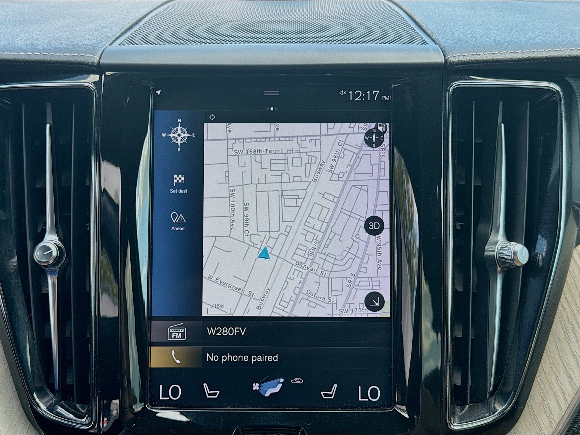 Used 2019 Volvo XC60 T8 Inscription w/ Advanced Package image 13