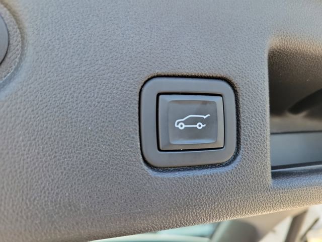 Used 2024 Chevrolet Equinox RS w/ LPO, Floor Liner Package FWD image 31