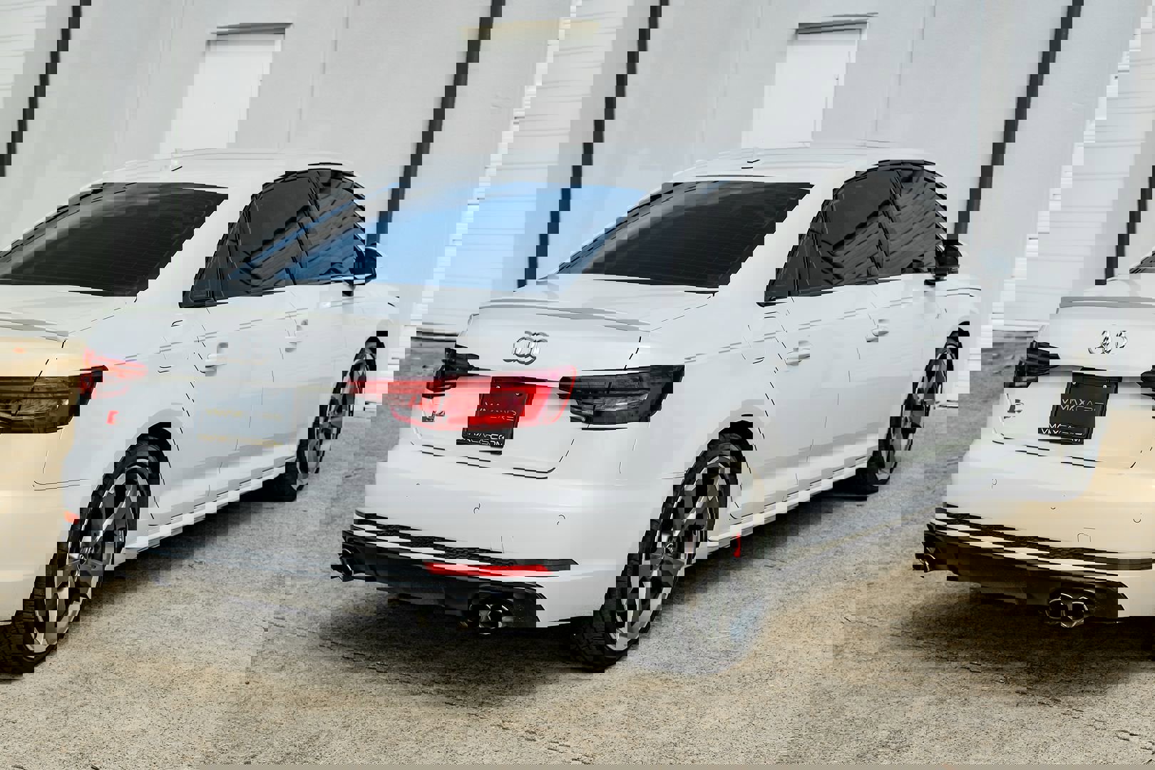 Used 2018 Audi S4 Premium Plus w/ Navigation Package image 8